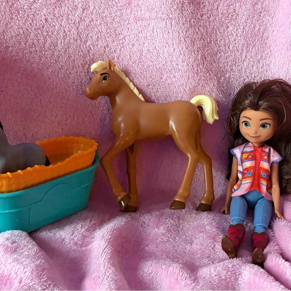 Spirit riding free set - Picture 2 of 2
